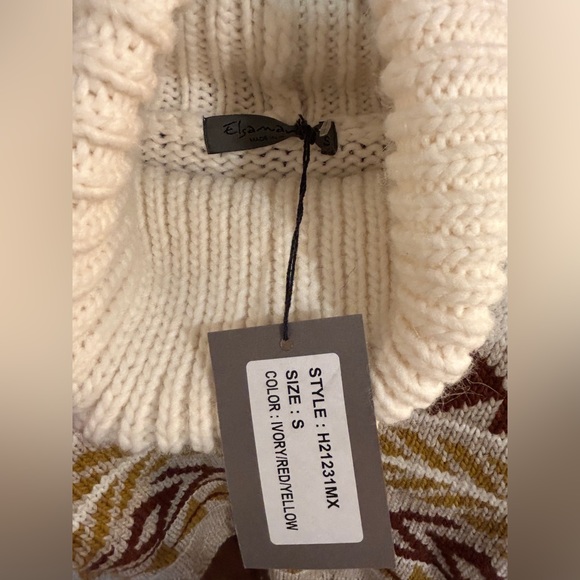 Elsamanda Sweater size Small. NWT. - Picture 3 of 5
